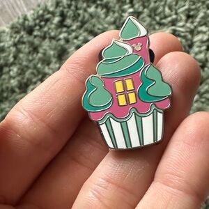 Authentic Disney 2025 Castle Cupcake Pin - Wave B